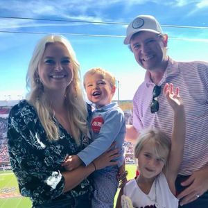 Meet your Posher, Debbie